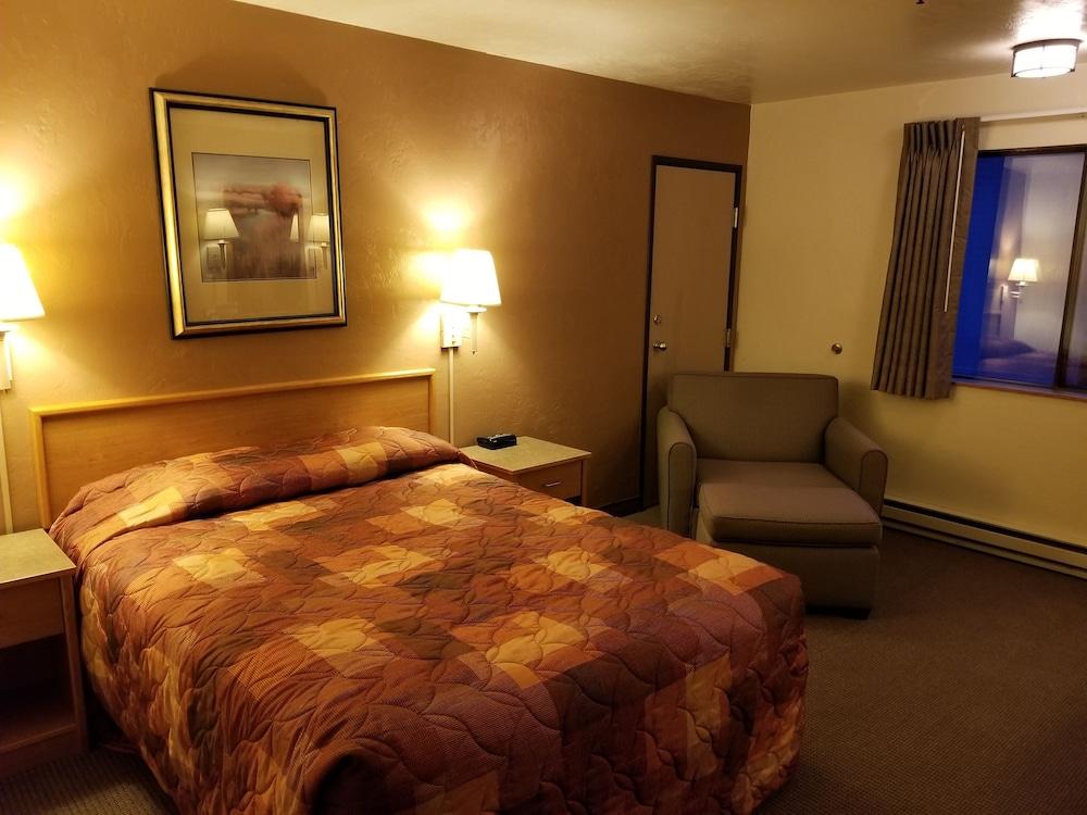 ซูเปอร์ 8 บาย วินด์แฮม เคตชิคาน Hotel ภายนอก รูปภาพ