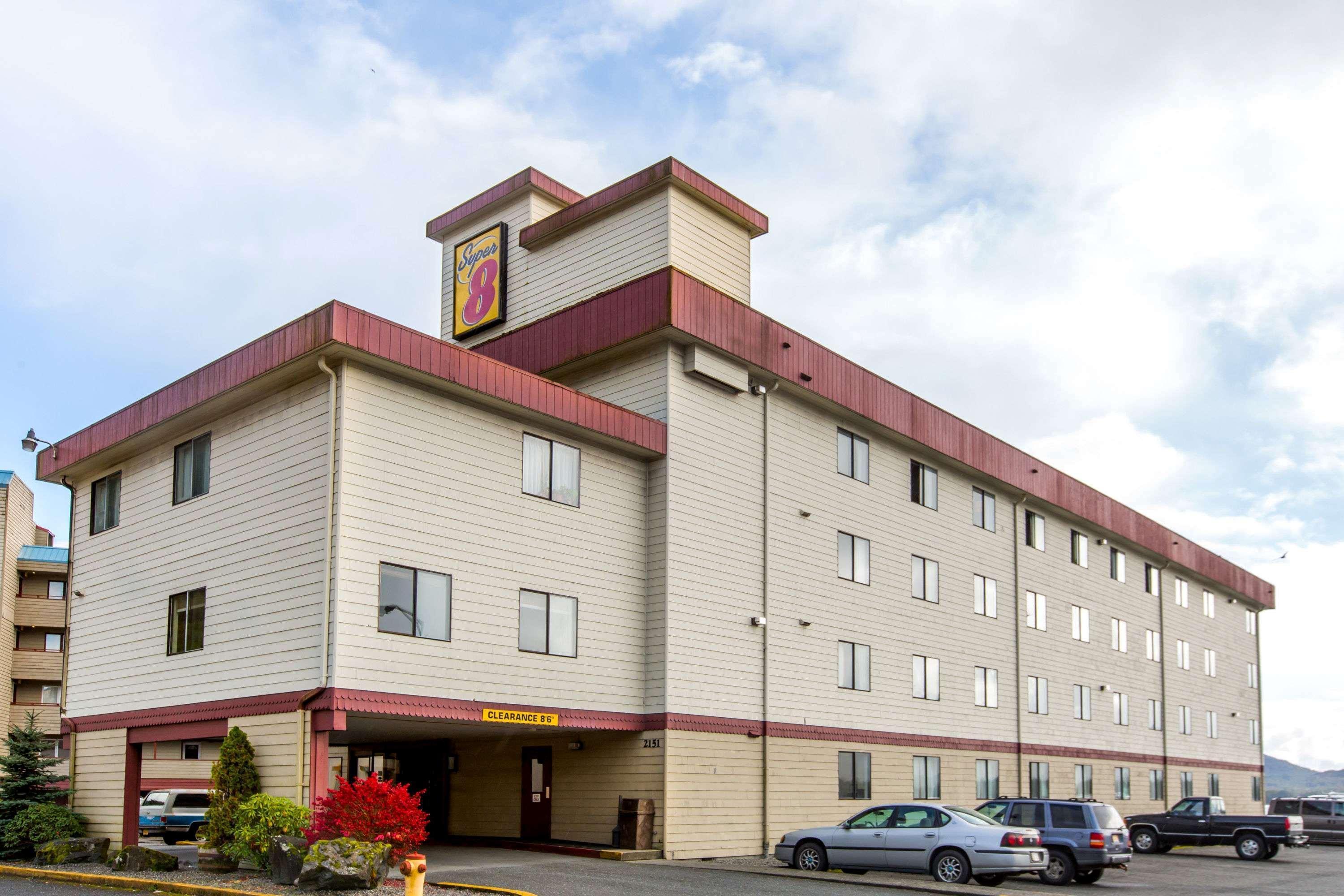 ซูเปอร์ 8 บาย วินด์แฮม เคตชิคาน Hotel ภายนอก รูปภาพ