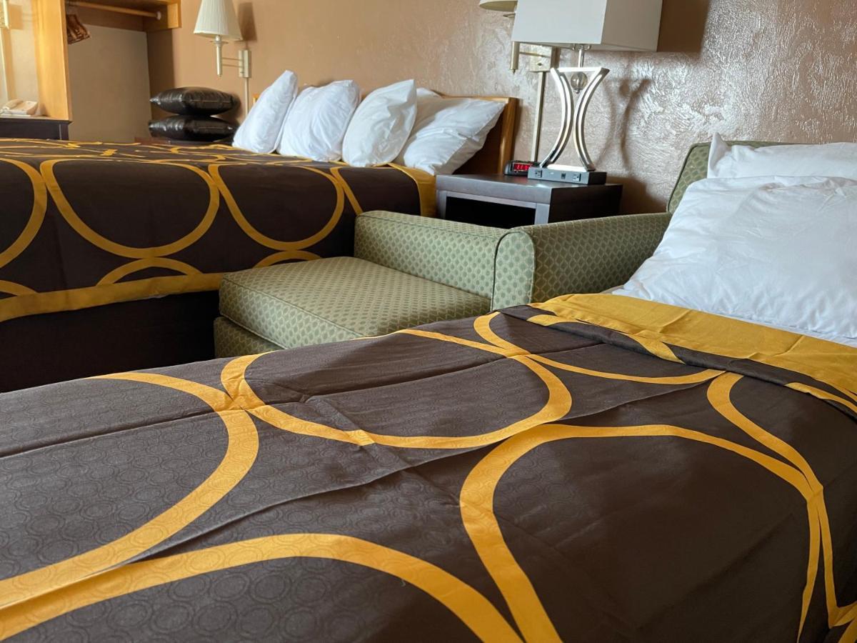 ซูเปอร์ 8 บาย วินด์แฮม เคตชิคาน Hotel ภายนอก รูปภาพ