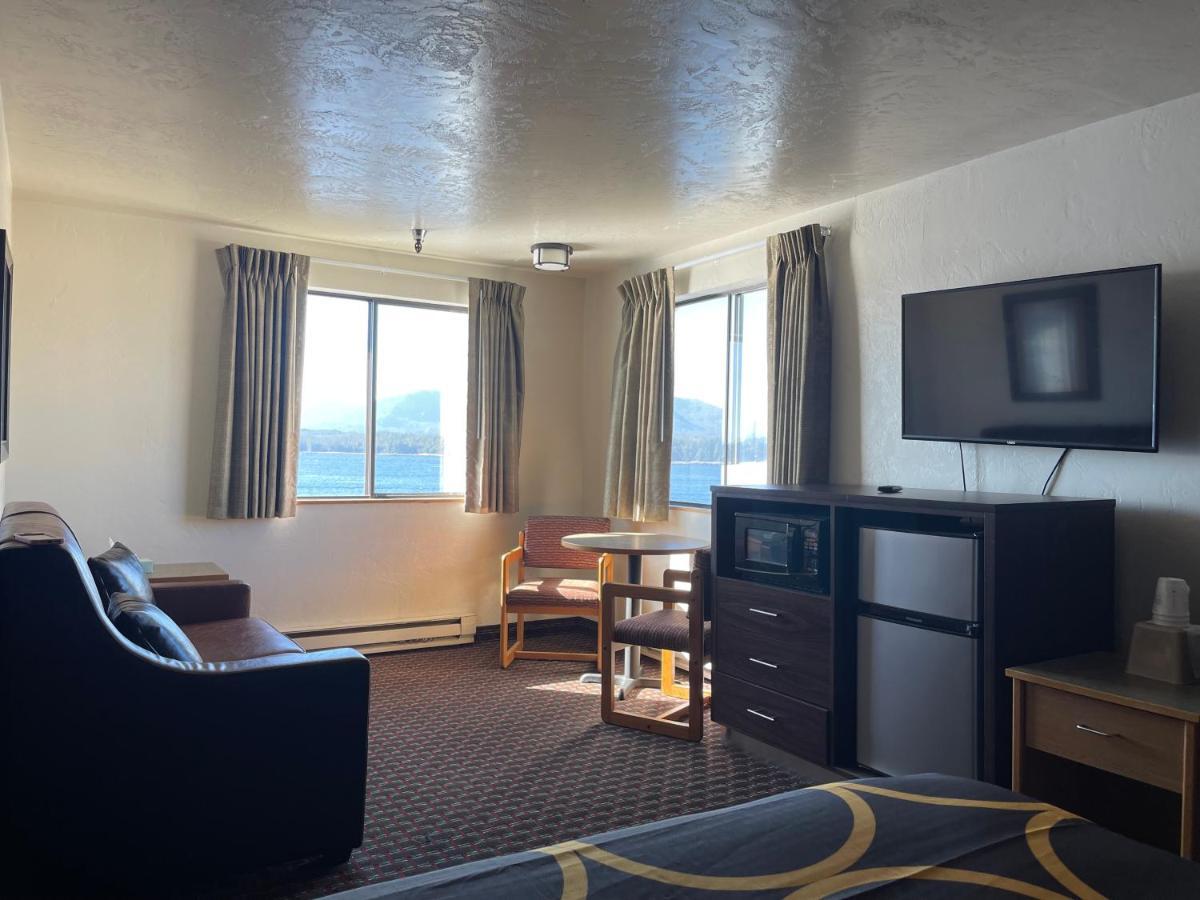 ซูเปอร์ 8 บาย วินด์แฮม เคตชิคาน Hotel ภายนอก รูปภาพ